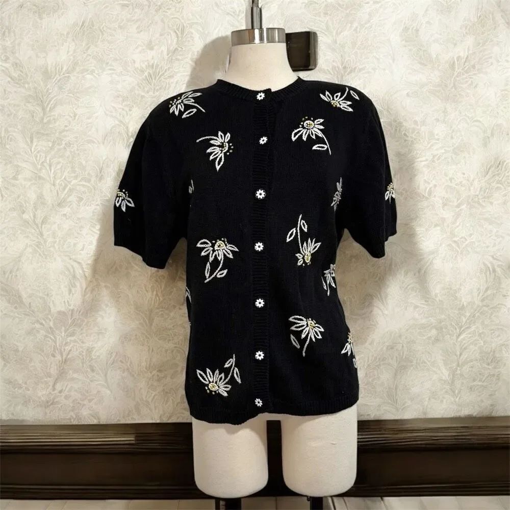 Vintage Alfred Dunner Daisy Black Short Sleeve Cardigan Top Button M